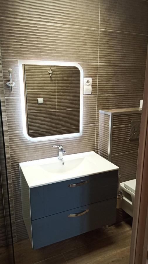 Villadali-Fr Appart Hotel Toulon Clim, Wifi, Terrasse, Cuisine Parking Gratuit Exterior photo