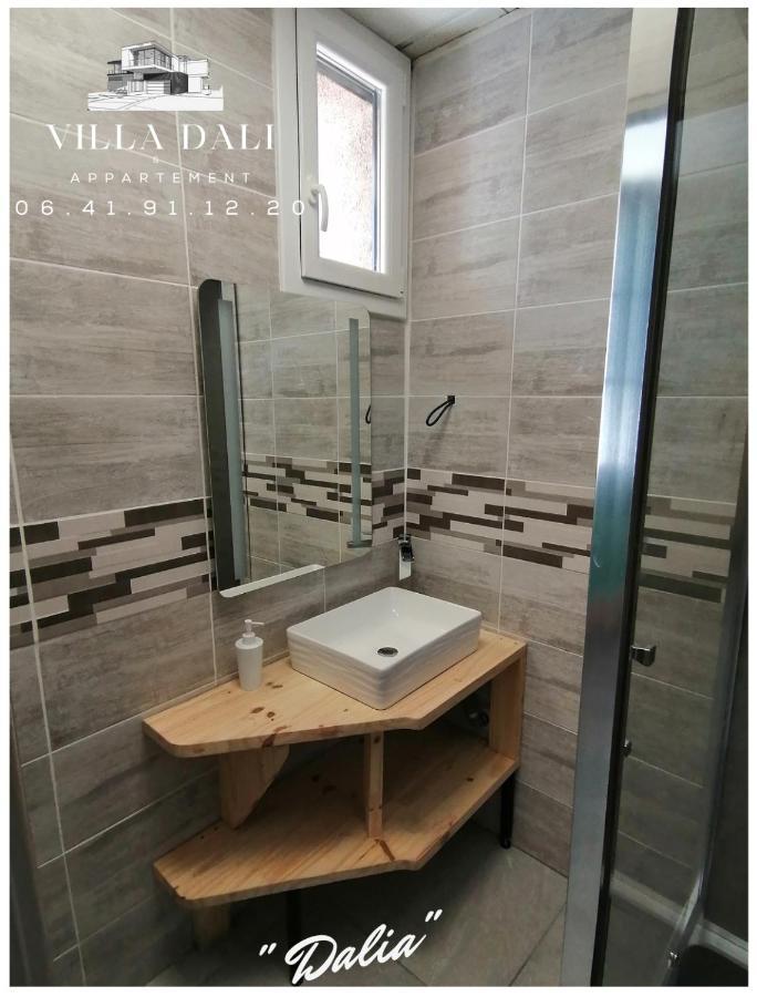 Villadali-Fr Appart Hotel Toulon Clim, Wifi, Terrasse, Cuisine Parking Gratuit Exterior photo